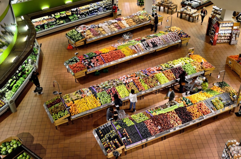 primeur-COMPS SUR ARTUBY-min_supermarket_stalls_coolers_market_food_fresh_shop_organic-652223